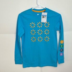 Nike Kids Long Sleeve T Shirt Size Medium